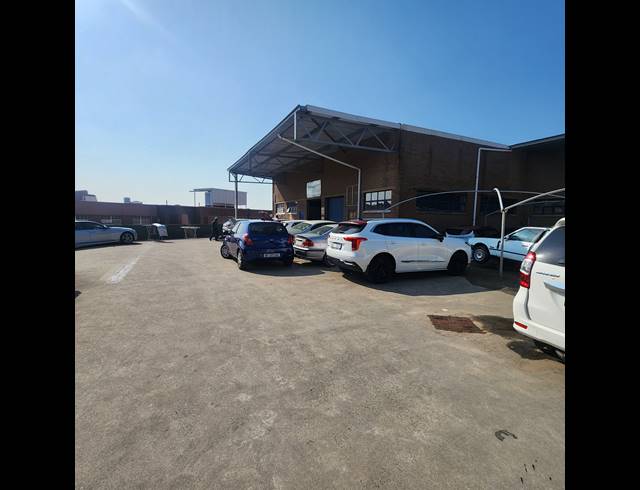 5,751M² BUSINESS CENTRE FOR SALE IN MORNINGSIDE